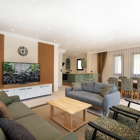 Loop House - Luxury With Pool In Yesiluezuemlue ヴィラ *