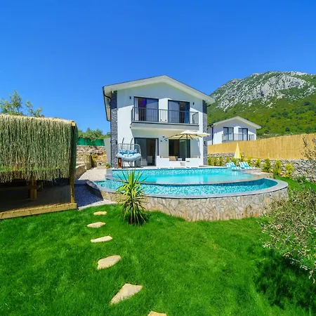 Loop House - Luxury With Pool In Yesiluezuemlue * Fethiye