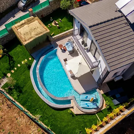 Loop House - Luxury With Pool In Yesiluezuemlue Fethiye