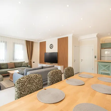 Villa Loop House - Luxury With Pool In Yesiluezuemlue Fethiye